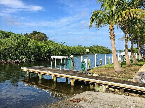 5th image of 6817 Bayshore Road