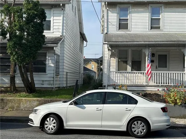 1356 Washington Ave, Northampton, PA 18067