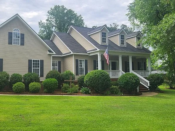 141 Clinton Crossing Dr, Gray, GA 31032