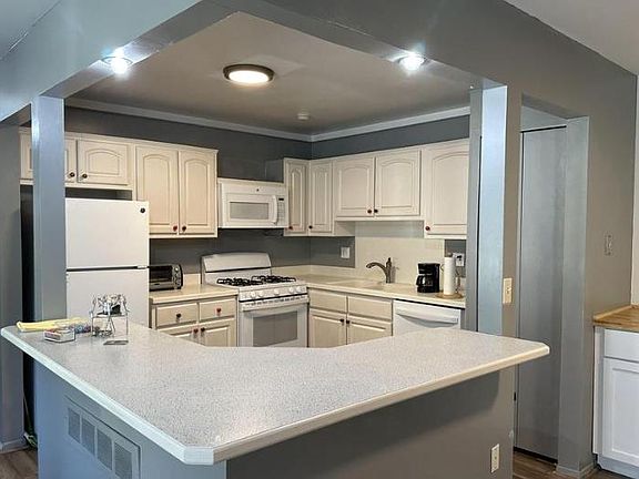 3rd image of 701 Eastwind Dr #701