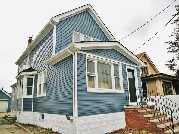 134-16 221 street, Laurelton, NY 11413