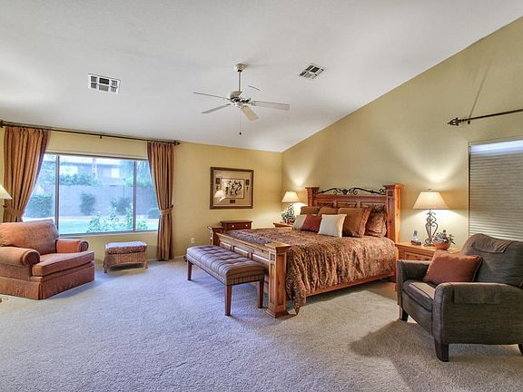 4th image of 8427 W Alex Ave