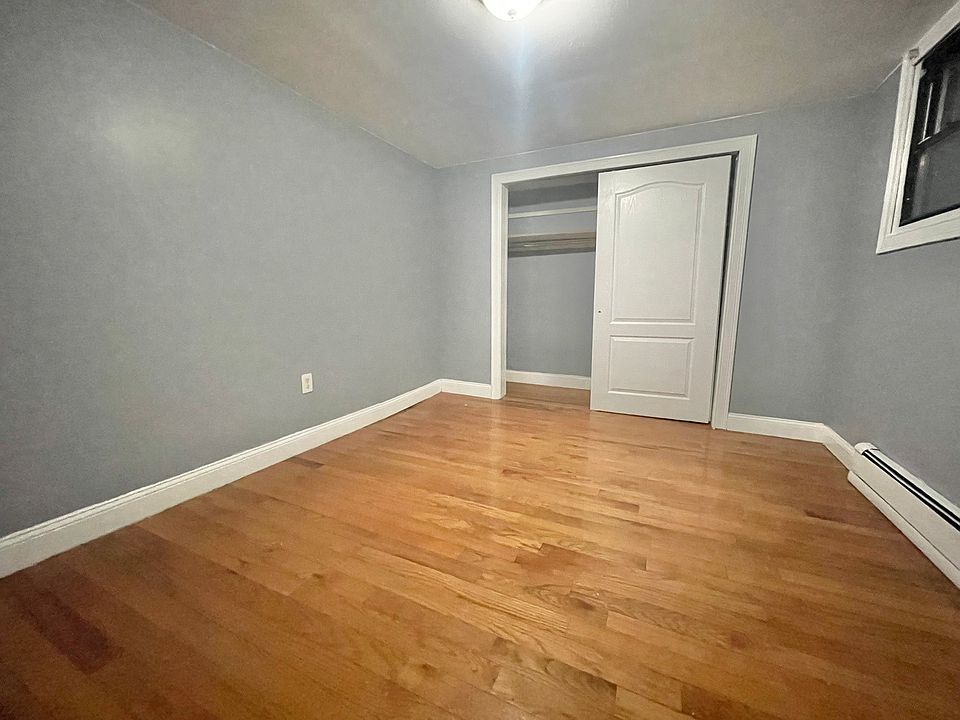 2nd image of 137-147 36th St #7E