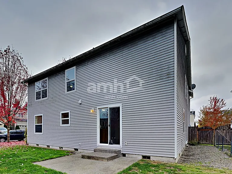 7127 179th Street Ct E — Photo 24