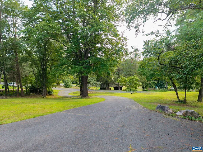 497 Sunset Dr — Photo 57