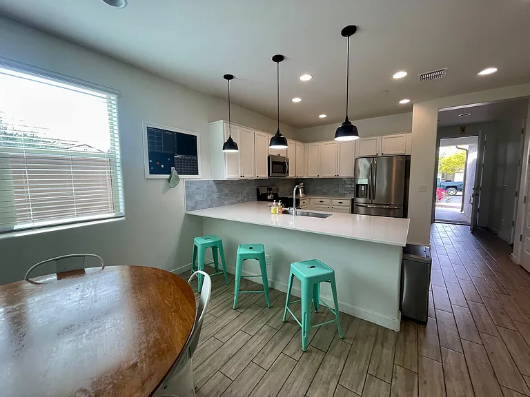 12516 W Calle De Sol — Photo 15