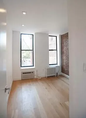 Rented by Evergreen Realty & Investments | media 11