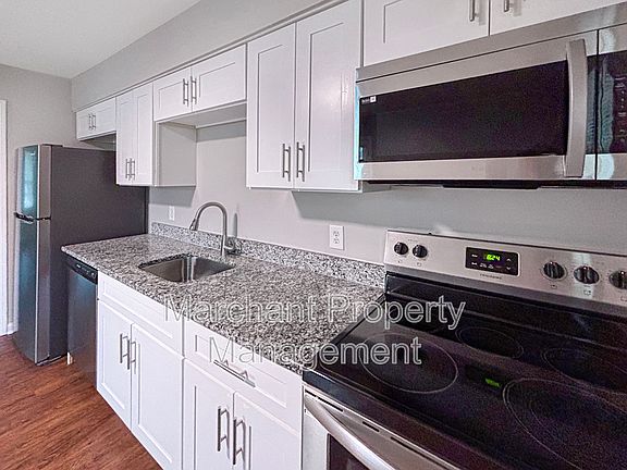 5th image of 87 Montague Rd #B