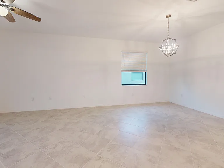 15888 Honey Suckle St — Photo 33