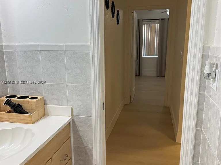 3660 SW 10th St #7A — Photo 14