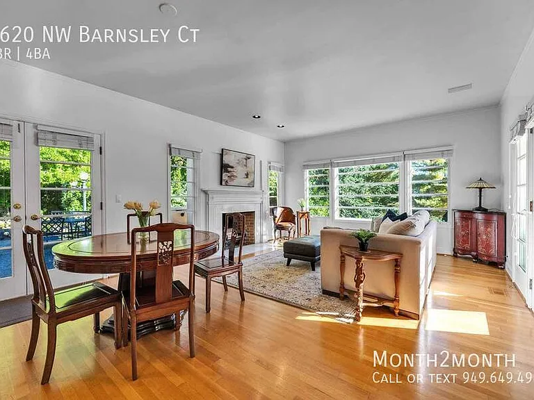 1620 NW Barnsley Ct — Photo 1