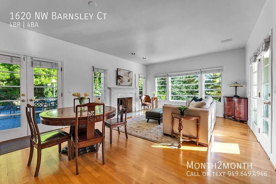 1620 NW Barnsley Ct