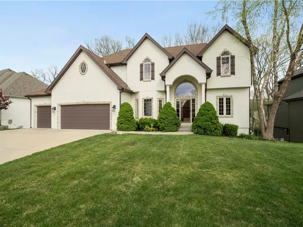 8815 N Oxford Ave, Kansas City, MO 64157