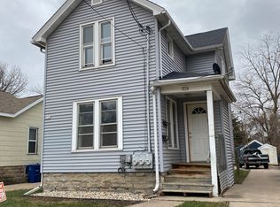 514 Evans St #A, Oshkosh, WI