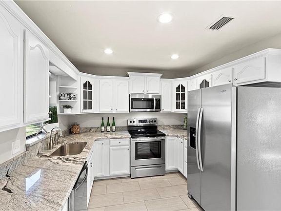 5th image of 31750 Tropical Shores Dr
