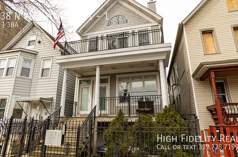 2438 N Washtenaw Ave #1 — Photo 1