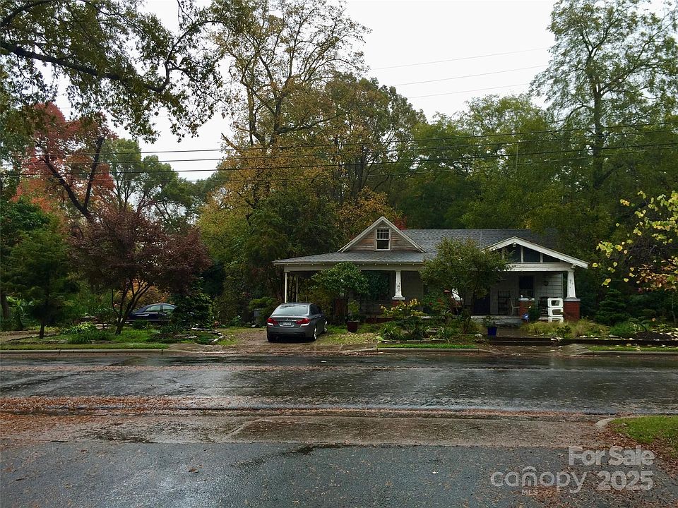 2nd image of 4311 Commonwealth Ave