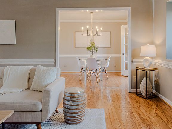 5th image of 2884 Wycliff Rd