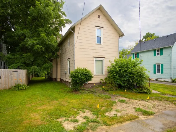 526 E Williams St, Owosso, MI 48867