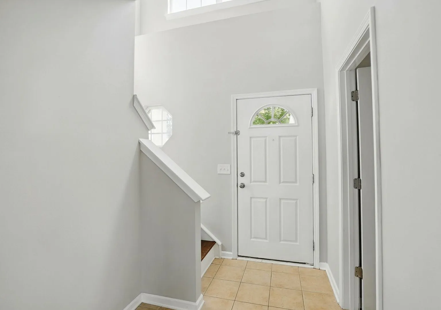 2 Bedroom Townhome in Pineville! — Photo 4