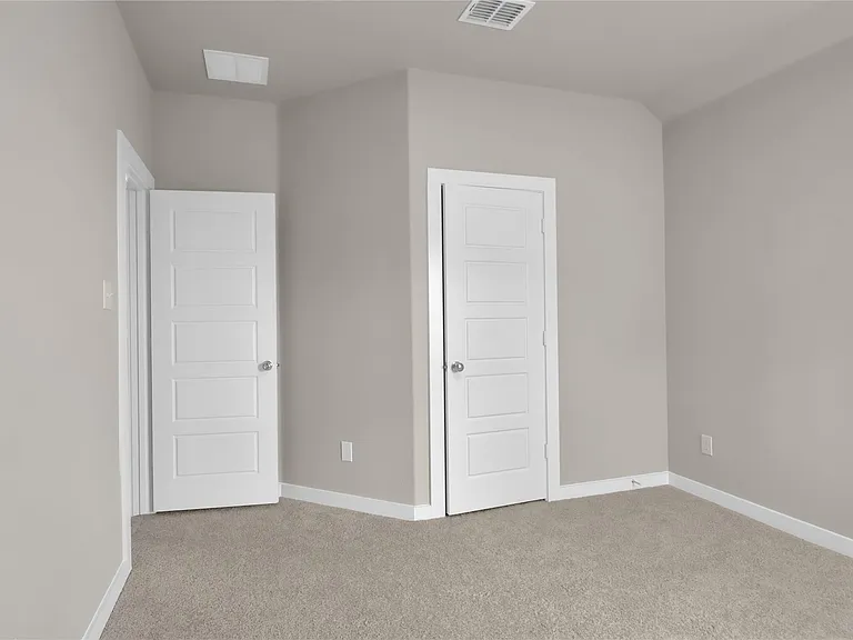 10604 Long Trail Dr — Photo 14