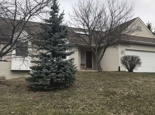 3734 Harwood Ln, Rockford, IL 61114