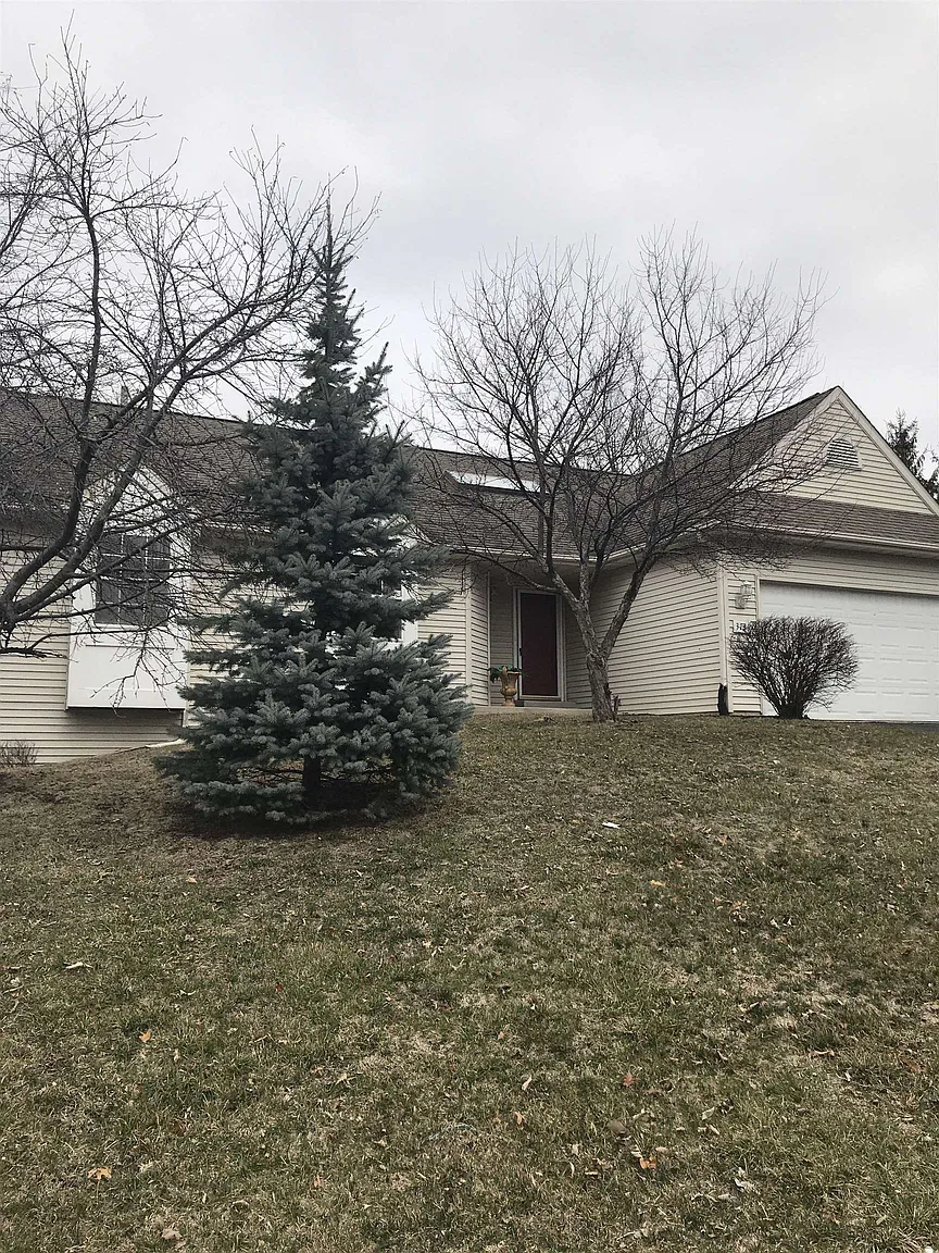 3734 Harwood Ln photo 1