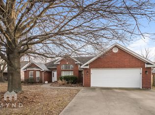 4349 W Bell Flower Dr, Fayetteville, AR 72704