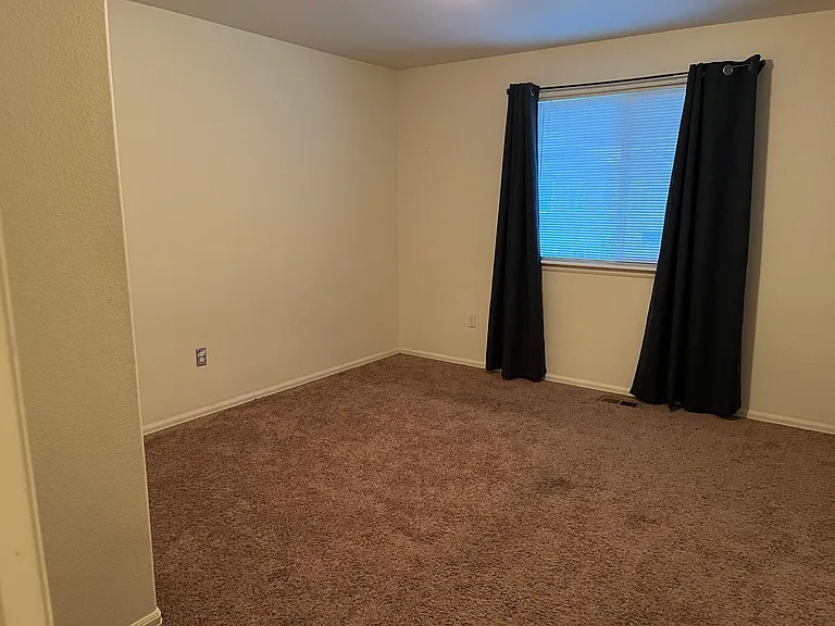 4885 Wisconsin Ave — Photo 9