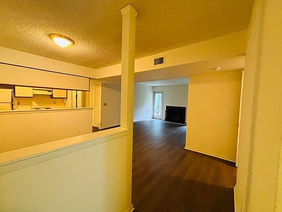 5th image of 1316H Henry Ln
