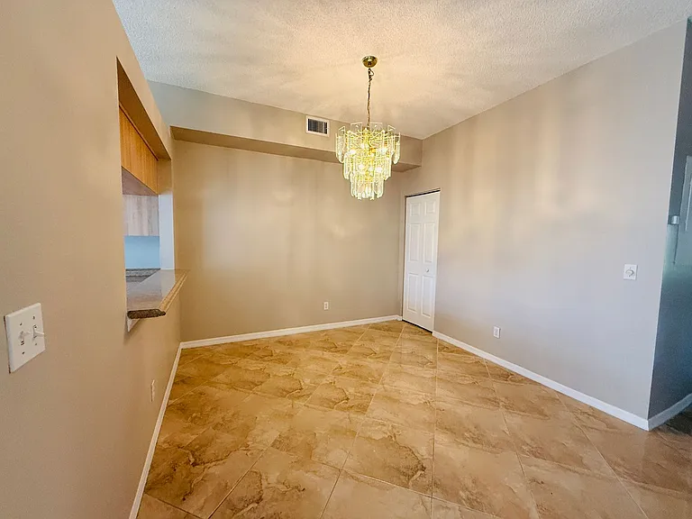 2843 Thaxton Dr #38 — Photo 6