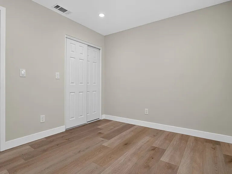 13247 1/2 Raven St — Photo 11