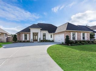 1513 Periwinkle Ct, Madisonville, LA 70447