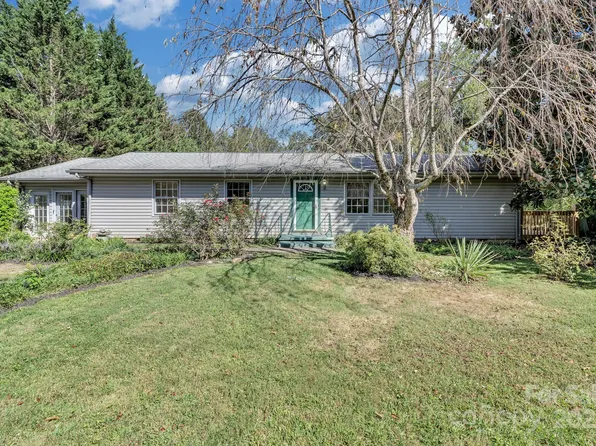 377 Old Haw Creek Rd, Asheville, NC 28805