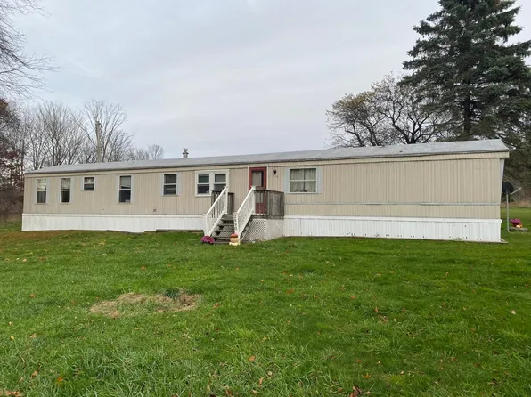 2990 Stanley Lake Rd, Friendsville, PA 18818