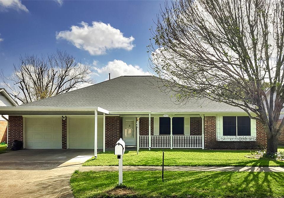 1st image of 2433 Henderson Ln