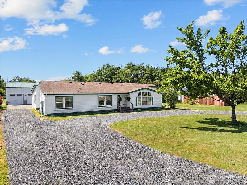 3rd image of 4251 Jones Lane