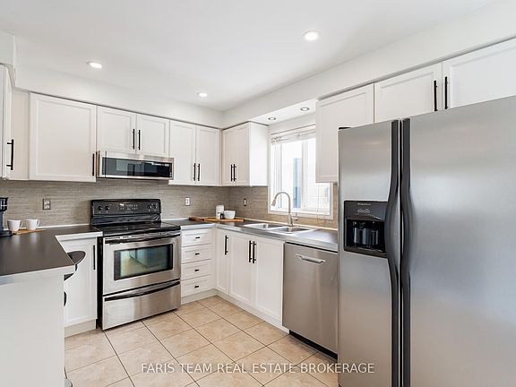 4th image of 11 Lookout St