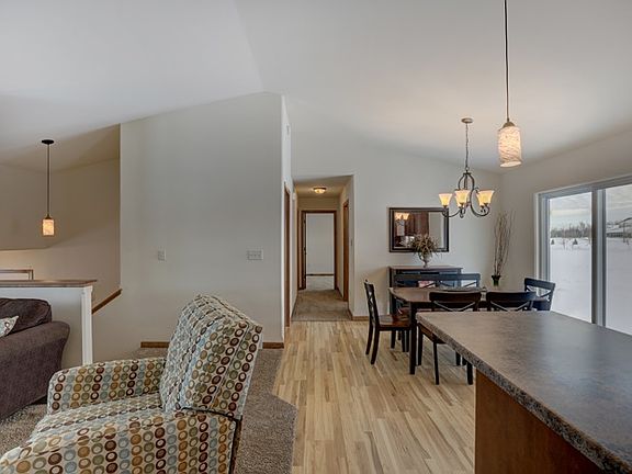 4th image of 6707 Cavin Dr