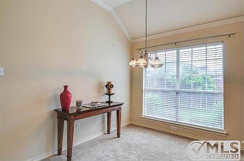 5th image of 2325 Glenmoor Dr