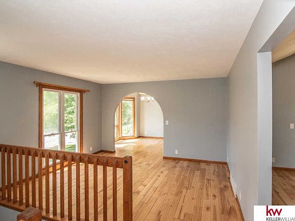 3rd image of 14534 Parker St