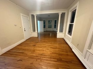 83 6th Ave APT 2, Troy, NY 12180