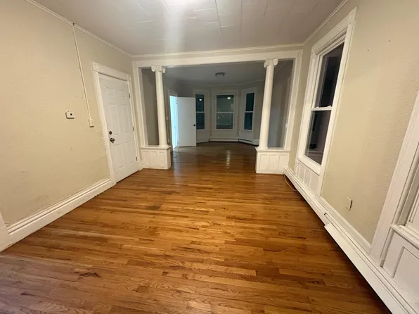 83 6th Ave APT 2, Troy, NY 12180