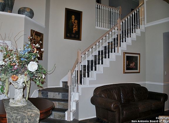 2nd image of 8 Spring Lake Dr