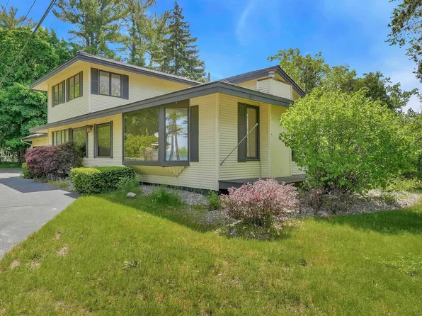 1100 Peninsula Dr, Traverse City, MI 49686