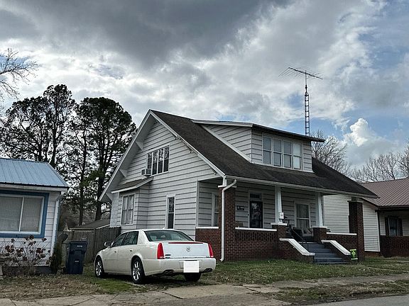 3rd image of 313 Westside Ave