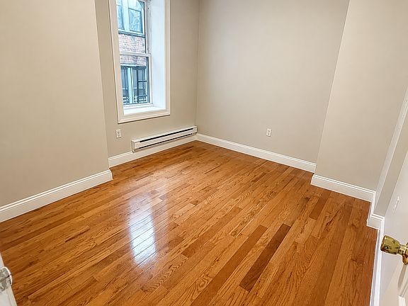 5th image of 6610 Broadway #D1