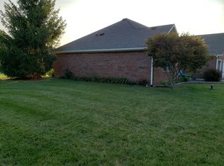 8911 N Pumpkinvine Rd, Fairland, IN 46126