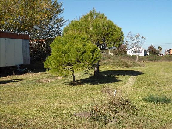 5th image of 4818 Pelican St