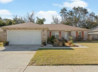 944 Scenic Oak Ln, Fort Walton Beach, FL 32547